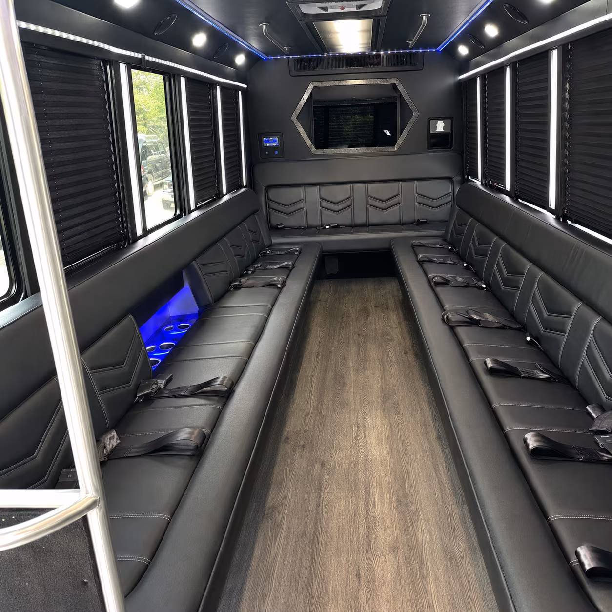 Chula Vista Birthday, Sweet 16, & Quinceañera Transportation group transportation