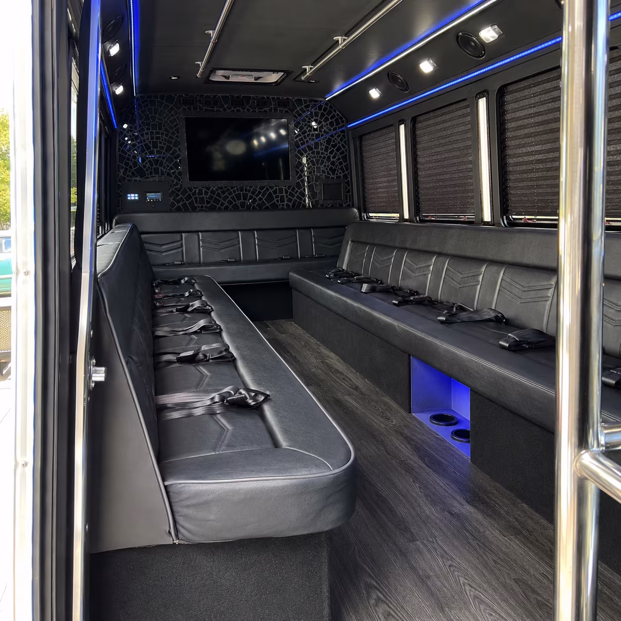 Chula Vista Birthday, Sweet 16, & Quinceañera Transportation onboard seating