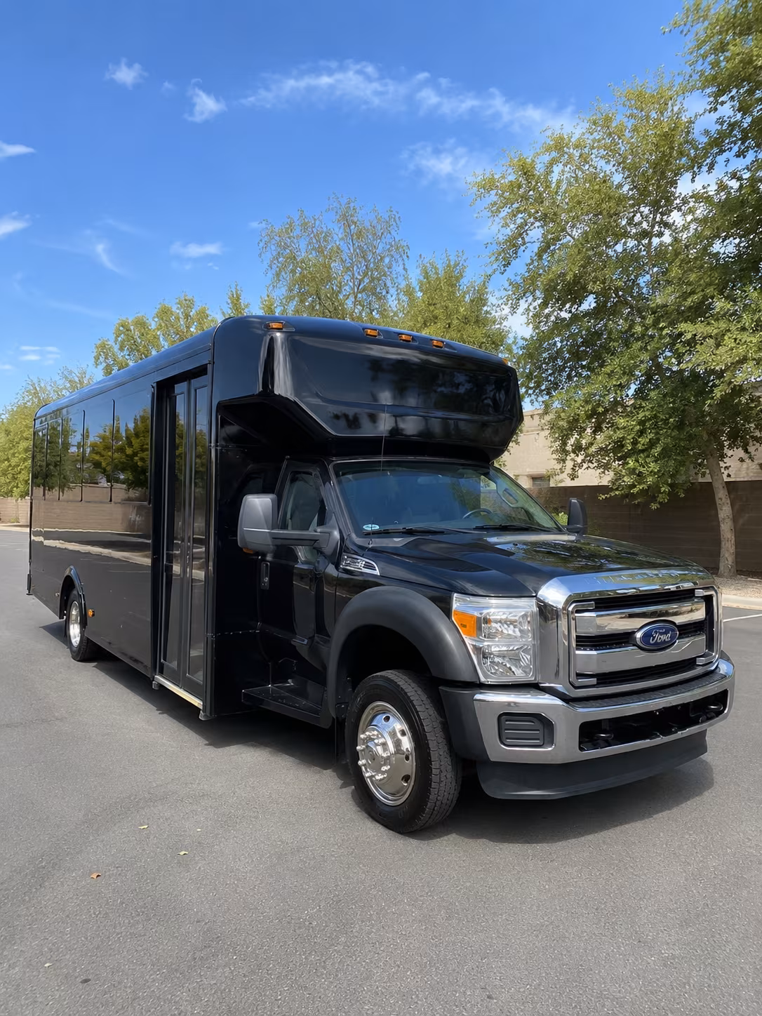 Chula Vista Birthday, Sweet 16, & Quinceañera Transportation party bus exterior