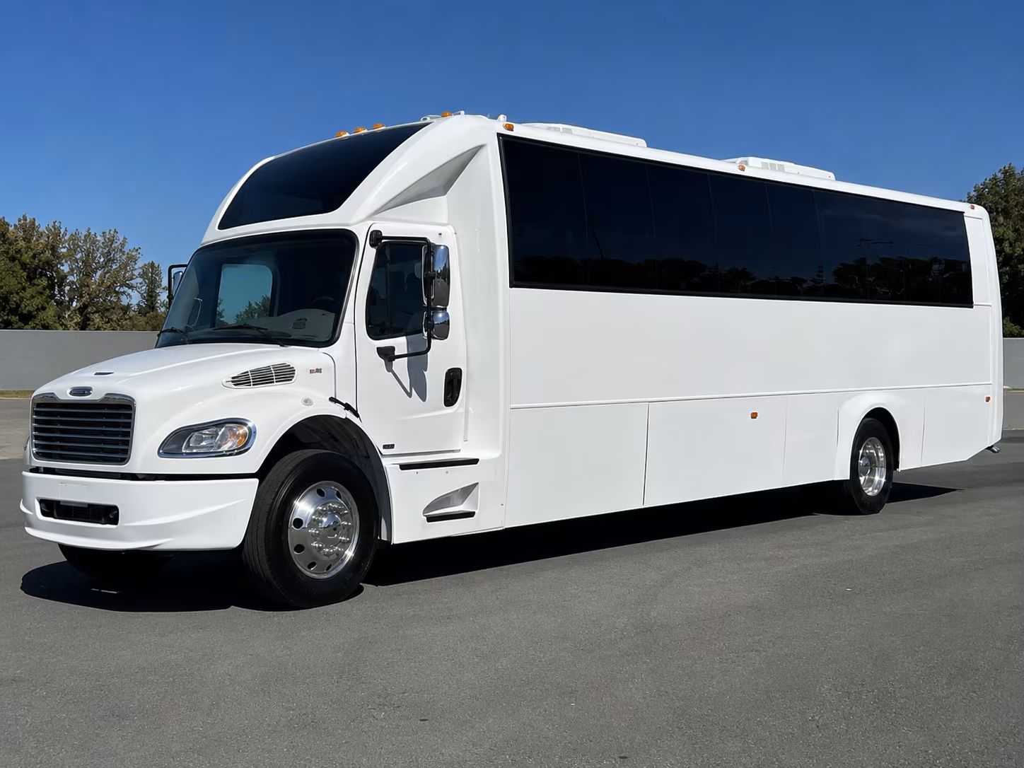 Chula Vista Winery Tour & Pub Crawl Transportation party bus exterior